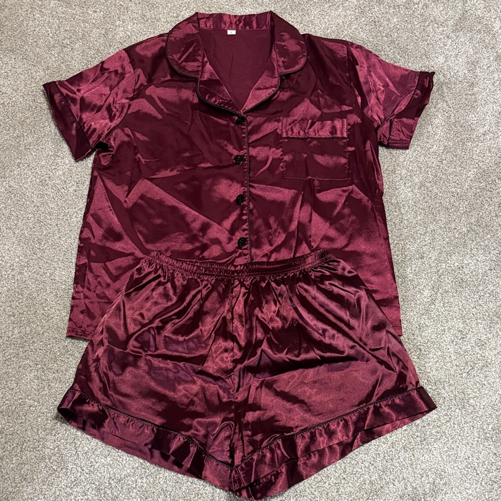 Women's Satin Pajama Set in Burgundy